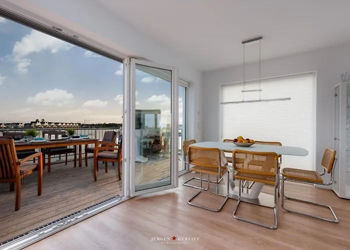 Viktoria's Baltic Lounge *