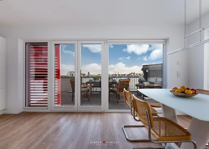 Viktoria's Baltic Lounge *